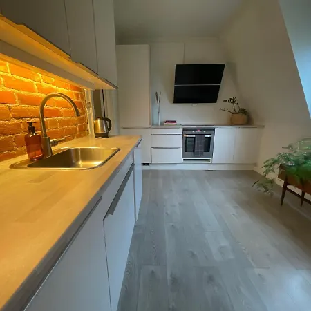 Apartamento Charming In Center With Free Parking